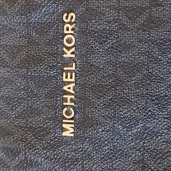 Michael Kors black shoulder bag - Picture 2 of 12